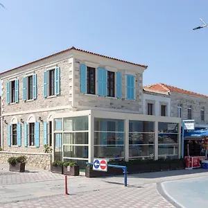 Marina Hotel